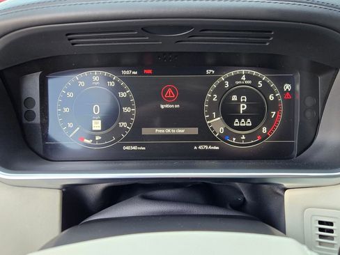 Used 2020 Land Rover Range Rover Autobiography image 25