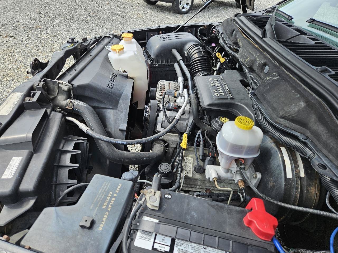 Used 2004 Dodge Ram 1500 Truck ST w/ ST Value Group RWD image 17