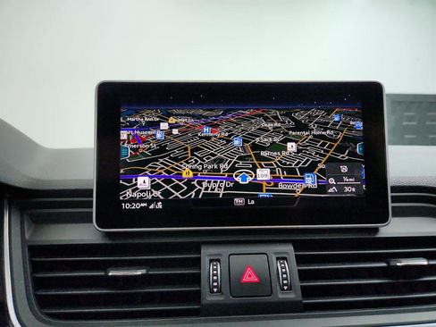 Used 2018 Audi SQ5 Premium Plus w/ Navigation Package image 20