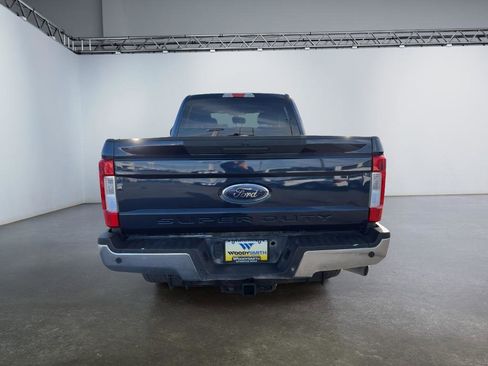 Used 2019 Ford F250 XLT w/ XLT Value Package image 4
