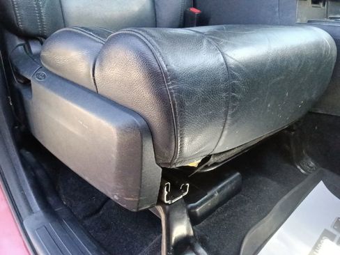 Used 2020 Toyota Tundra SR5 w/ SR5 Leather Package AWD/4WD image 32