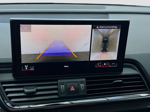 Used 2023 Audi SQ5 Premium Plus w/ Premium Plus Package image 10