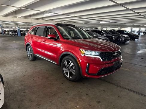 Certified 2023 Kia Sorento SX Prestige AWD/4WD image 2