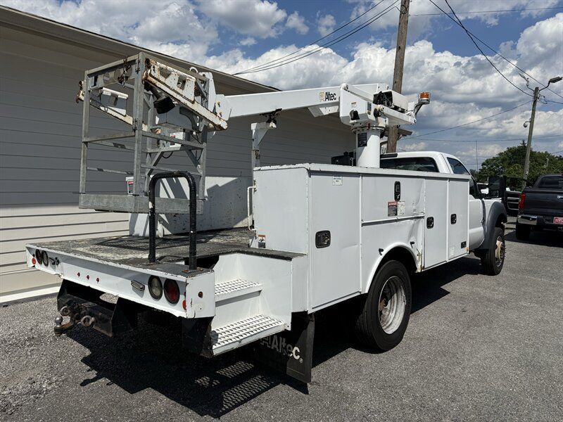 Used 2016 Ford F550 2WD Regular Cab Super Duty image 2