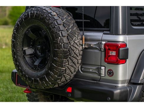 Used 2018 Jeep Wrangler Unlimited Rubicon image 8