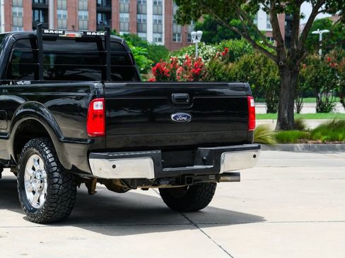 Used 2015 Ford F250 XLT w/ XLT Premium Package AWD/4WD image 23