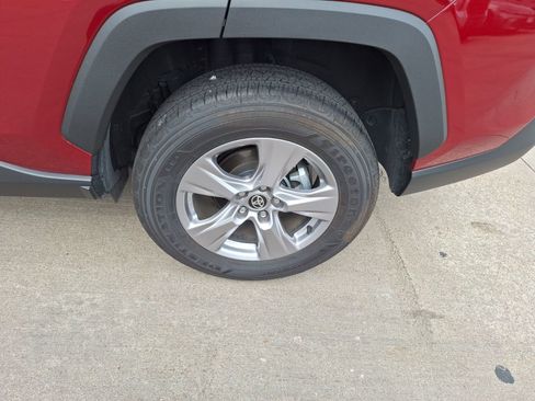 Used 2025 Toyota RAV4 XLE w/ Convenience Package image 11