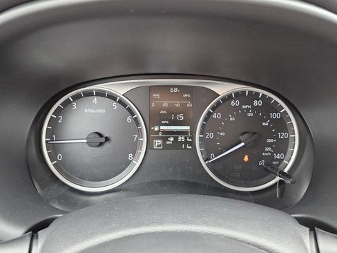 New 2025 Nissan Kicks Play S image 14