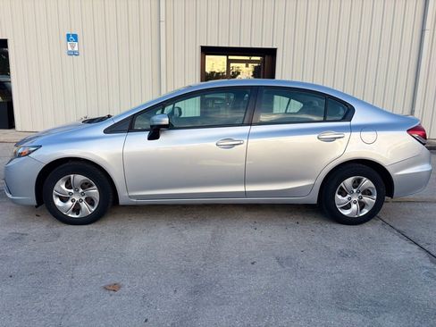 Used 2015 Honda Civic LX image 2