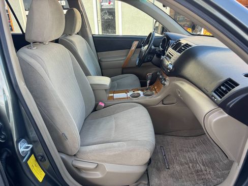 Used 2008 Toyota Highlander 4WD Hybrid w/ Popular Plus Pkg image 13