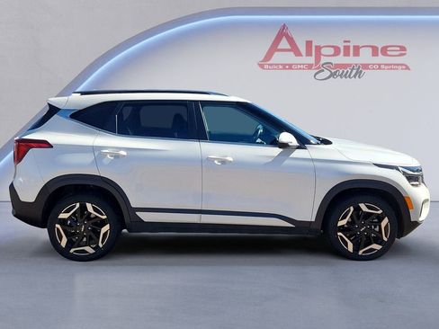 Used 2024 Kia Seltos SX w/ SX Sunroof Package image 6