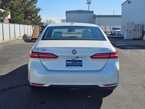 New 2025 BMW 530i xDrive image 5