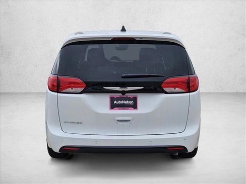 New 2025 Chrysler Voyager LX image 6