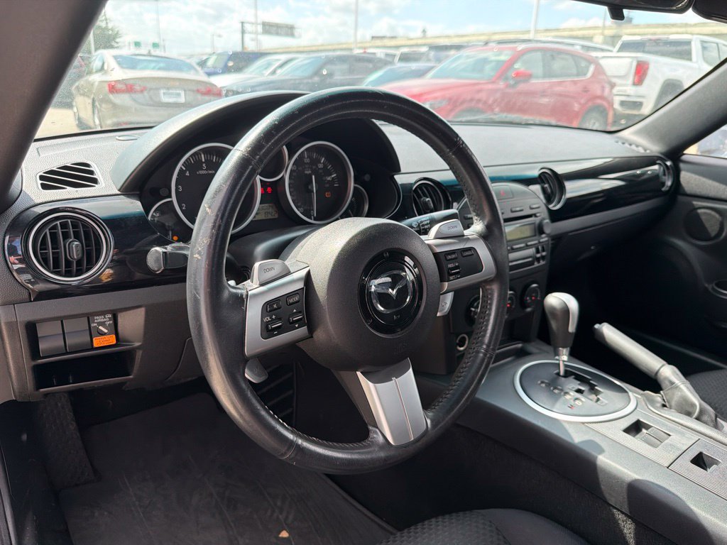 Used 2007 MAZDA MX-5 Miata Touring RWD image 9