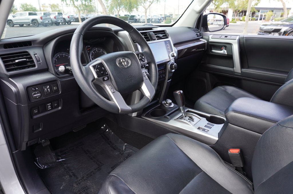 Used 2022 Toyota 4Runner Limited AWD/4WD image 18
