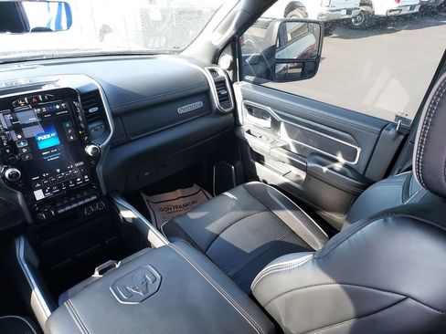 Used 2024 RAM 3500 Laramie w/ Sport Appearance Package AWD/4WD image 11
