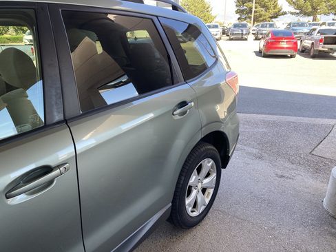 Used 2014 Subaru Forester 2.5i Premium w/ All-Weather Package AWD/4WD image 50