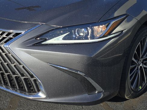 New 2025 Lexus ES 350 w/ Premium Package image 6