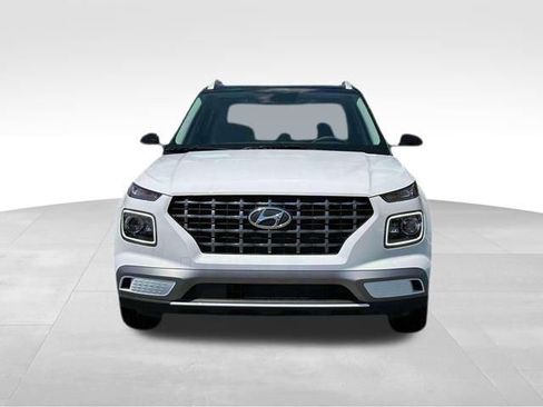 New 2025 Hyundai Venue Limited image 36