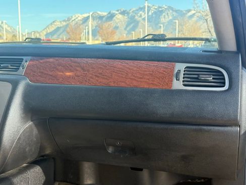 Used 2008 GMC Yukon SLT image 29