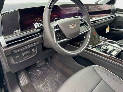 New 2026 Cadillac Escalade ESV Luxury w/ LPO, Radiant Package image 20