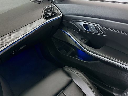 Used 2022 BMW M3 Competition w/ M Carbon Exterior Package image 21