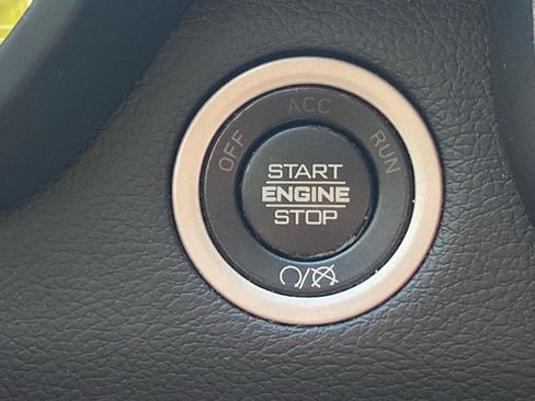 Used 2019 RAM 2500 Big Horn AWD/4WD image 21