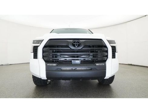 New 2025 Toyota Tundra SR5 AWD/4WD image 31