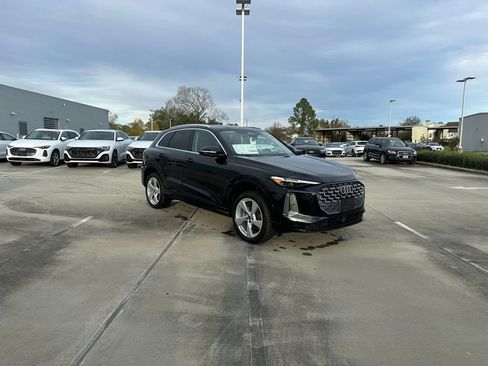 New 2025 Audi Q5 Premium Plus w/ Premium Plus image 3