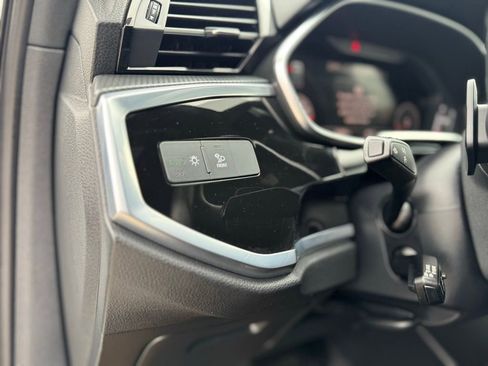 Used 2023 Audi Q3 2.0T Premium Plus w/ Premium Plus Package image 28