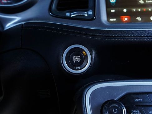 Used 2021 Dodge Challenger R/T Scat Pack RWD image 30