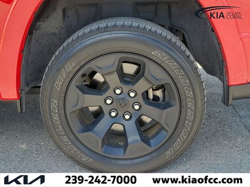 Used 2025 RAM 1500 Big Horn RWD image 12