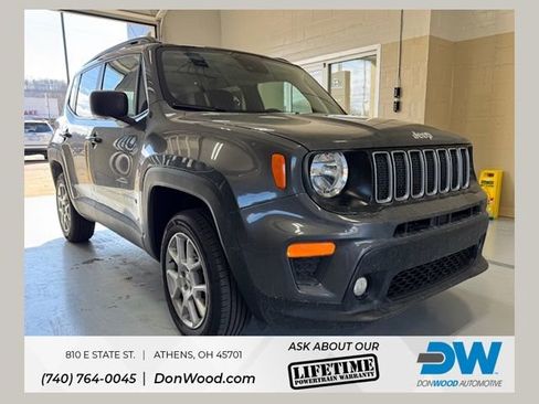 Used 2022 Jeep Renegade Latitude image 1
