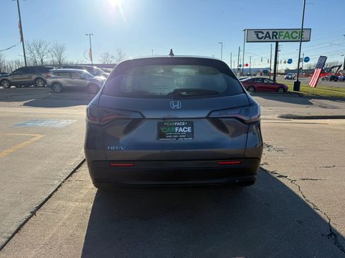 Used 2023 Honda HR-V LX image 10