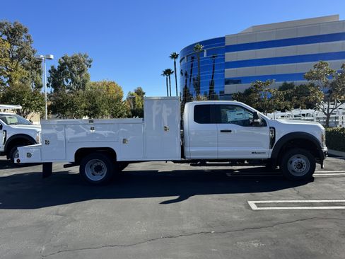 New 2026 Ford F550 4x4 SuperCab Super Duty image 8