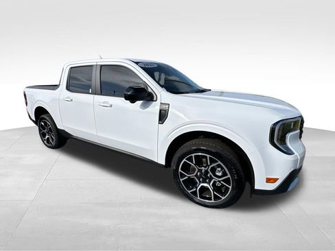 Used 2025 Ford Maverick Lariat AWD/4WD image 2