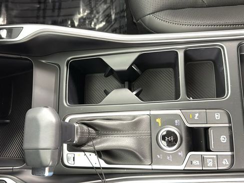 New 2025 Kia Sorento S image 29