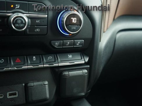 Used 2019 Chevrolet Silverado 1500 High Country w/ High Country Premium Package image 25