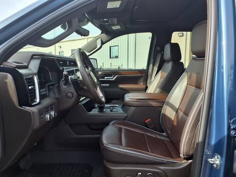 Certified 2025 GMC Sierra 1500 Denali w/ Denali Reserve Package AWD/4WD image 16
