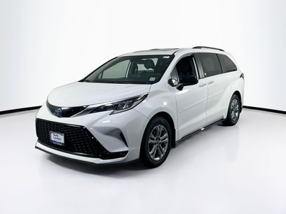 Used 2022 Toyota Sienna XSE
