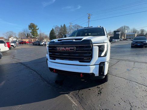 New 2026 GMC Sierra 2500 AT4 image 3