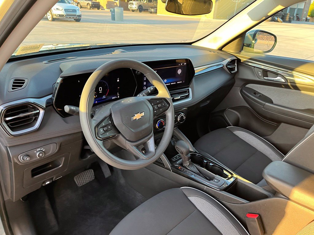 Used 2026 Chevrolet TrailBlazer LT FWD image 12