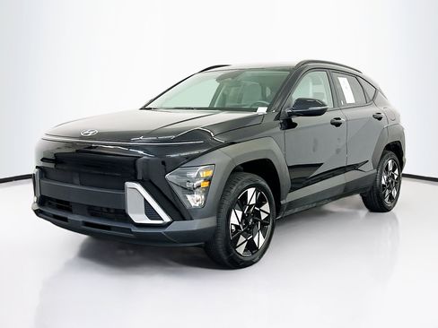 Used 2025 Hyundai Kona SEL image 3