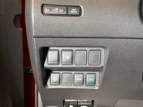 Used 2021 Nissan Rogue Sport SL image 18