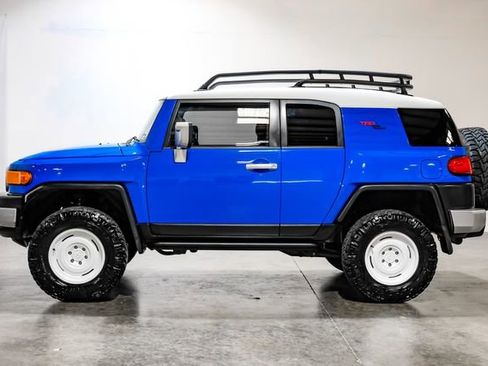 Used 2007 Toyota FJ Cruiser 4WD image 12