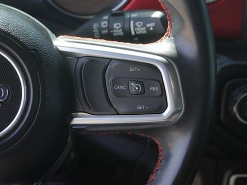 Used 2022 Jeep Wrangler Unlimited Rubicon image 26