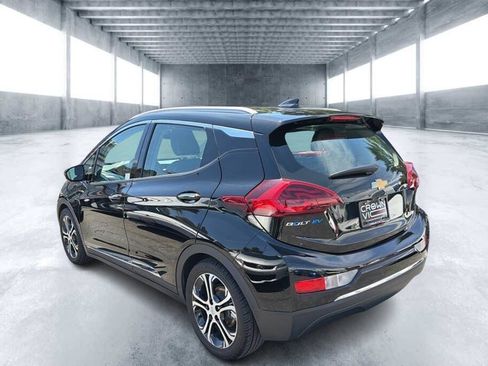 Used 2020 Chevrolet Bolt Premier w/ Infotainment Package FWD image 4
