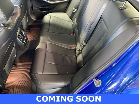 Used 2023 BMW 330i xDrive Sedan w/ M Sport Package image 10
