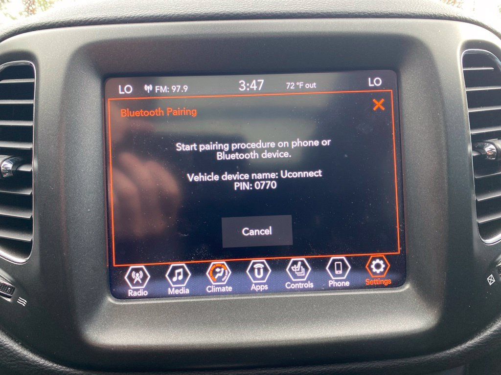 Used 2019 Jeep Compass Trailhawk w/ Leather Interior Group AWD/4WD image 16
