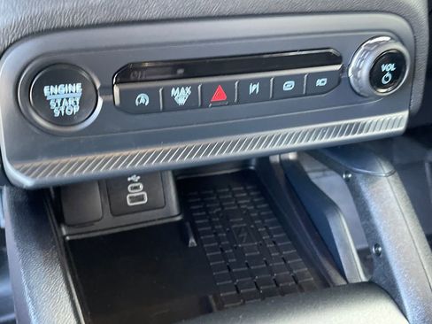 Used 2025 Ford Bronco Sport Badlands image 23